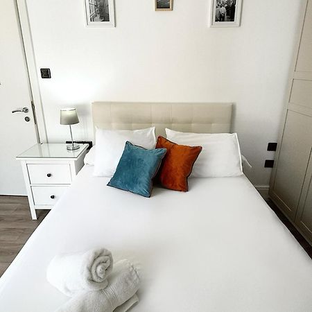 Master Penthouse Double Room Ensuite With Private Terrace - Grand Central House Гібралтар Екстер'єр фото